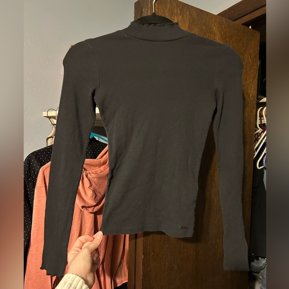 Hollister Long sleeve Ruffle Turtle Neck Slim Tee